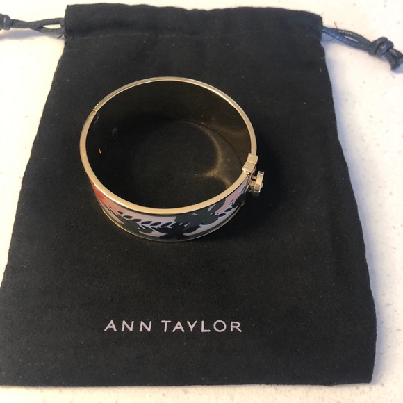 Ann Taylor Bangle - Picture 3 of 3